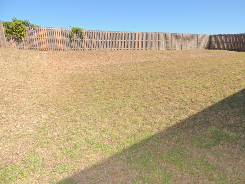 18 Florey Place, Kirkwood QLD 4680