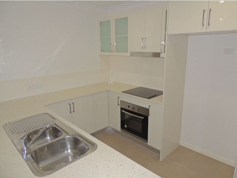 18 Florey Place, Kirkwood QLD 4680