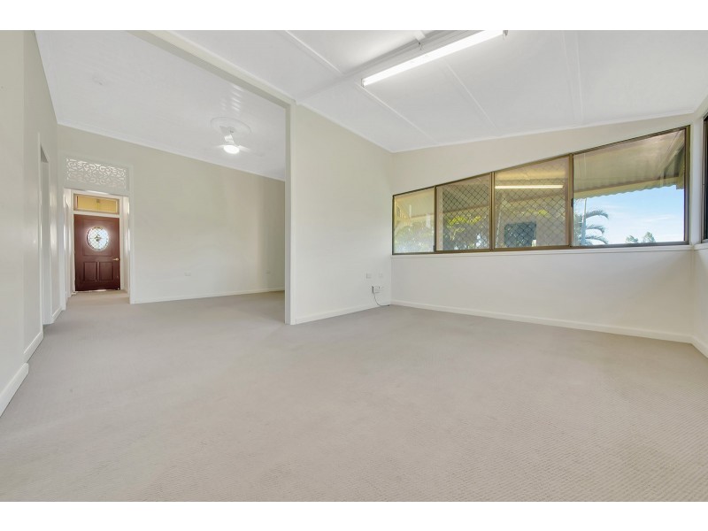 48 Koorawatha Drive, Bororen QLD 4678