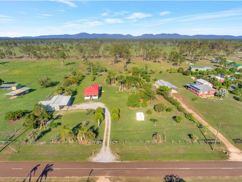 48 Koorawatha Drive, Bororen QLD 4678