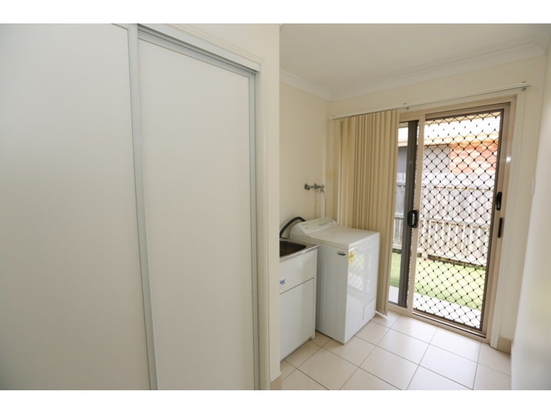 16 Reinaerhoff Crescent, Glen Eden QLD 4680