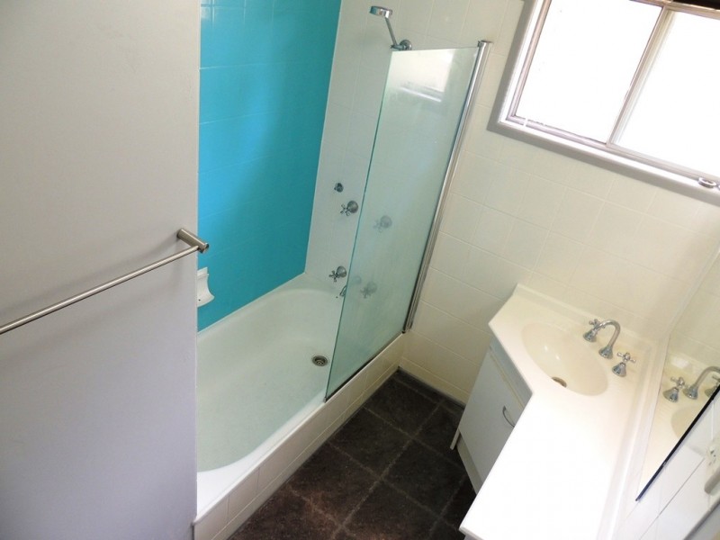 155 Philip Street, West Gladstone QLD 4680