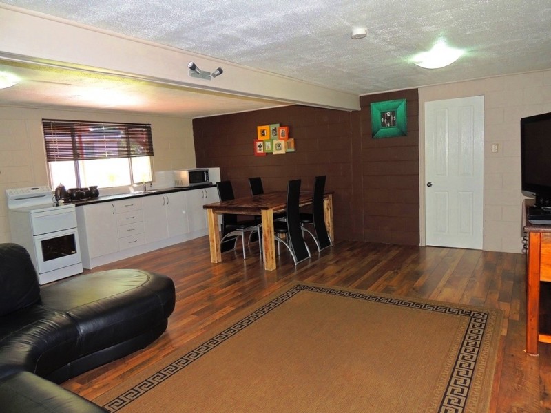 155 Philip Street, West Gladstone QLD 4680