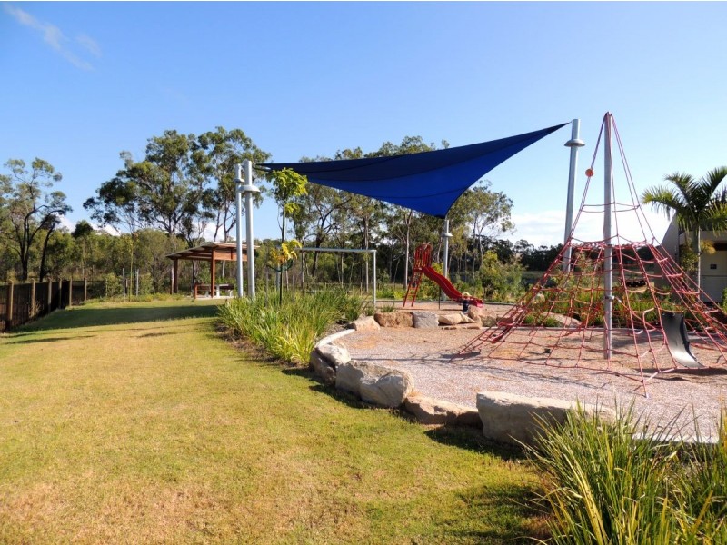 5 Shearwater drive, Glen Eden QLD 4680