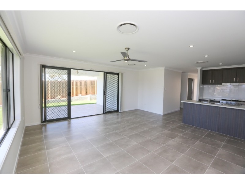 37 Fitzroy Avenue, Clinton QLD 4680