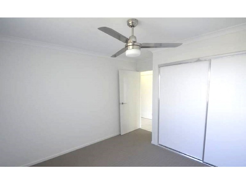 12 Seagull Boulevard, New Auckland QLD 4680