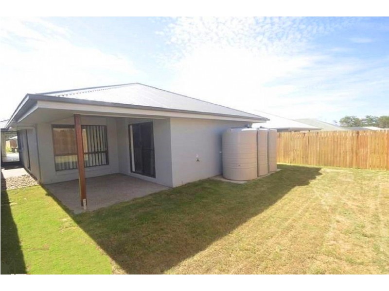 12 Seagull Boulevard, New Auckland QLD 4680