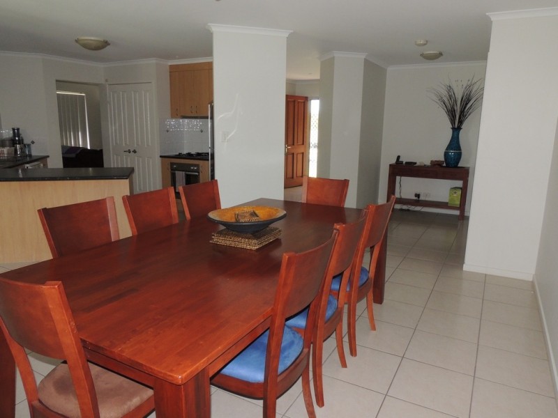 14 Bridgeman Place, New Auckland QLD 4680