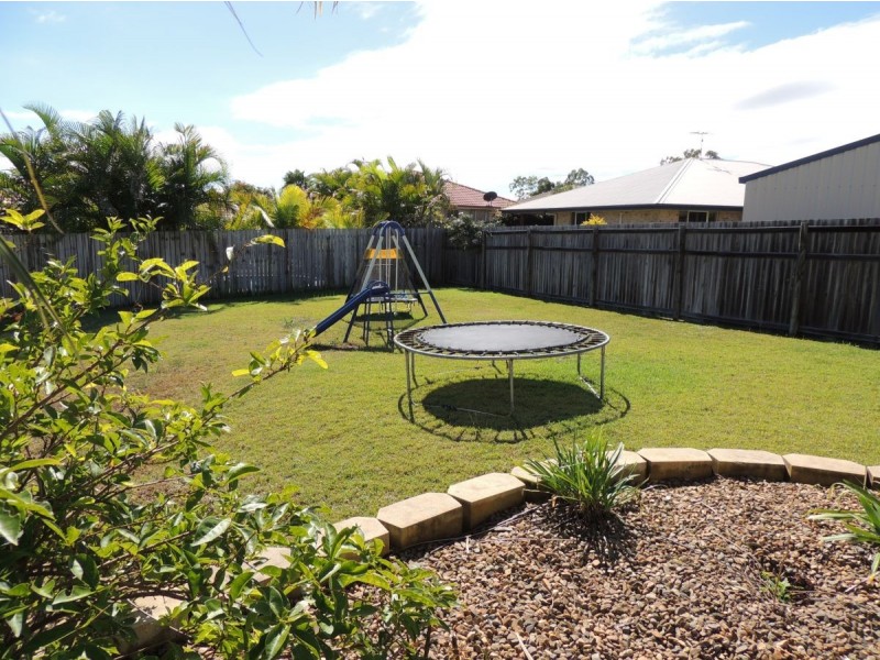 9 Reinaerhoff Cres, Glen Eden QLD 4680