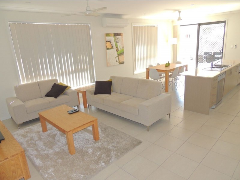 4 Thornbill St., Kirkwood QLD 4680