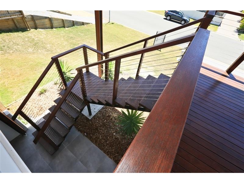 13 Lighthouse Drive, Boyne Island QLD 4680