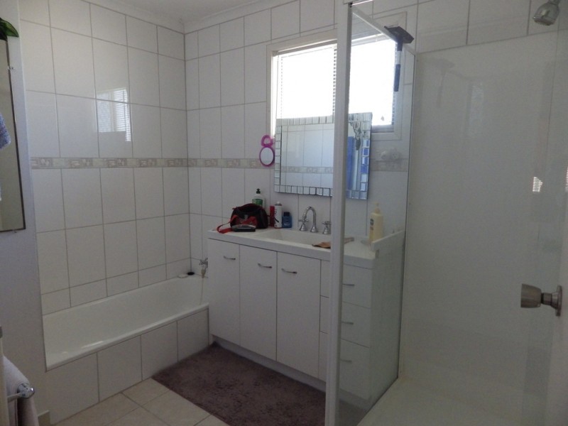 19 Salgado Street, Boyne Island QLD 4680