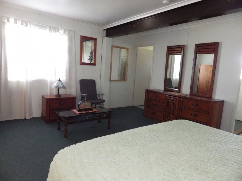 19 Salgado Street, Boyne Island QLD 4680