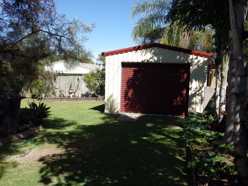 19 Salgado Street, Boyne Island QLD 4680