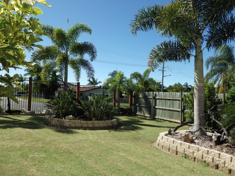 19 Salgado Street, Boyne Island QLD 4680