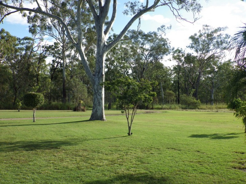 85 Scotts Road, Bororen QLD 4678