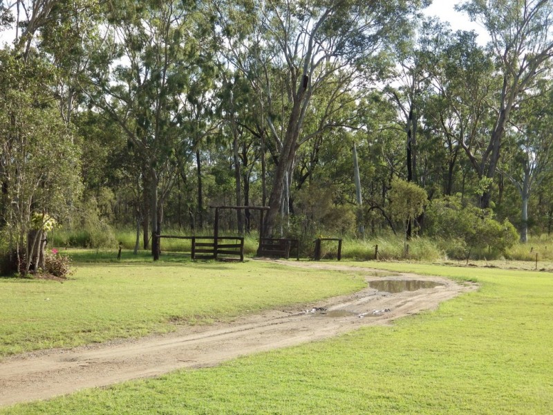 85 Scotts Road, Bororen QLD 4678