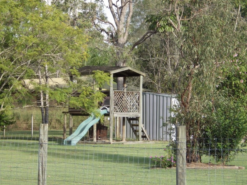 85 Scotts Road, Bororen QLD 4678