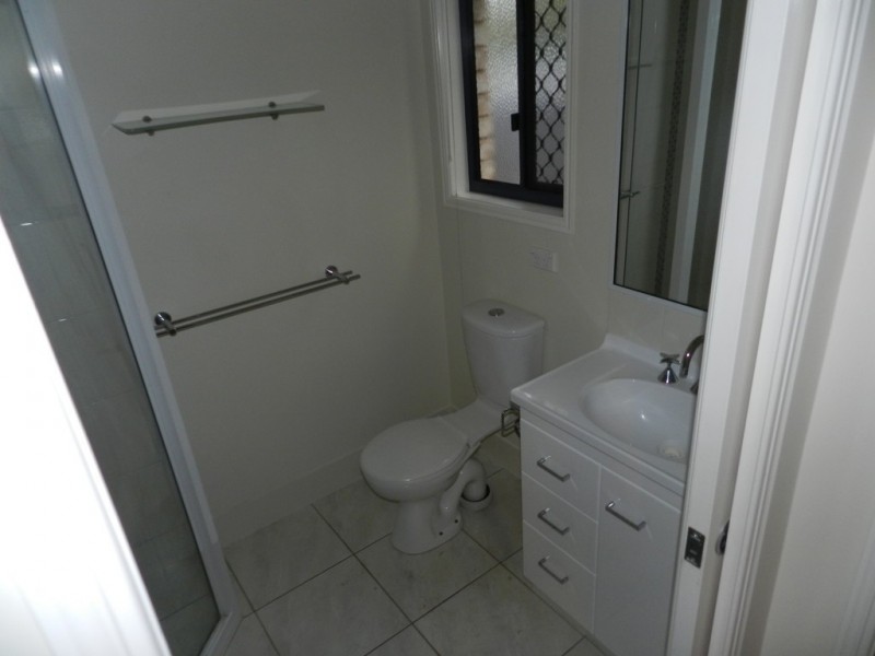 1 Moondarra Court, Clinton QLD 4680
