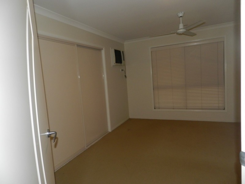 1 Moondarra Court, Clinton QLD 4680