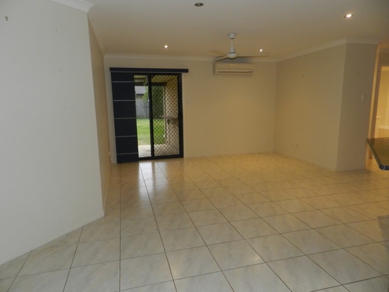 1 Moondarra Court, Clinton QLD 4680