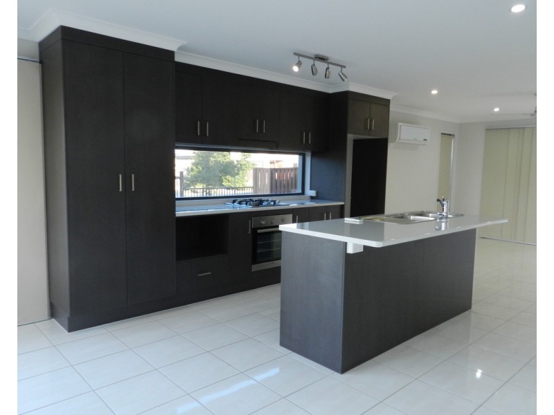 2 Wedgetail Road, Clinton QLD 4680