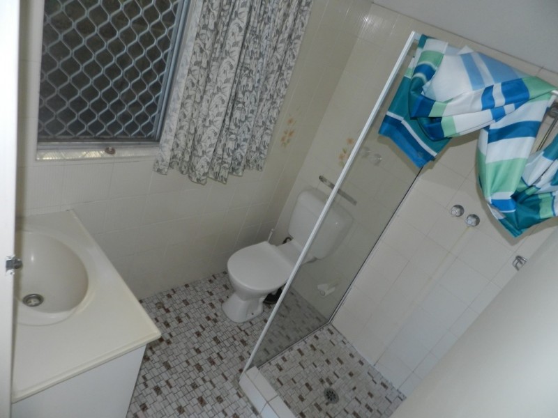 2/58 Fisher Street, Gladstone QLD 4680
