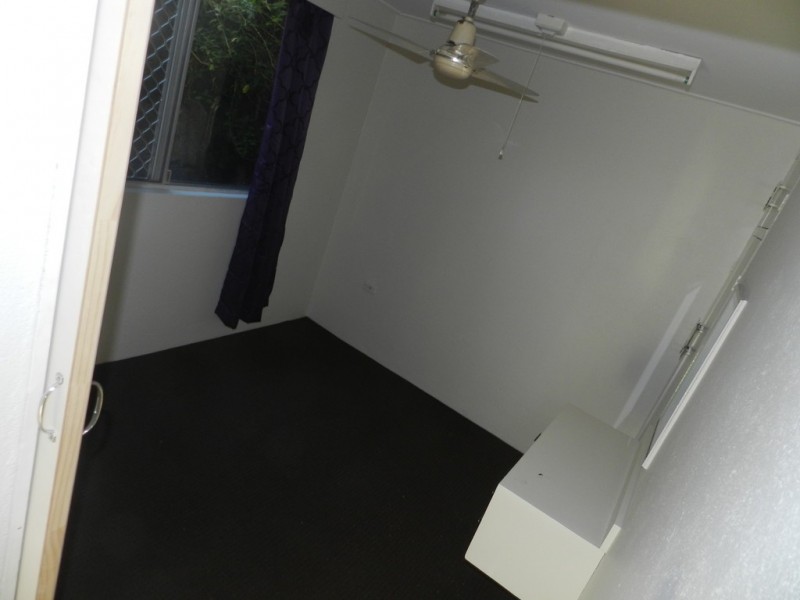 2/58 Fisher Street, Gladstone QLD 4680