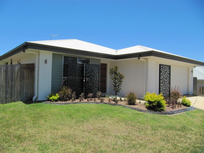 26 STELLA STREET, Boyne Island QLD 4680