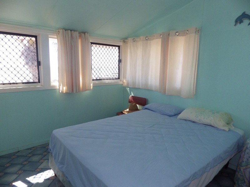 7 Seaview Esplanade, Curtis Island QLD 4680