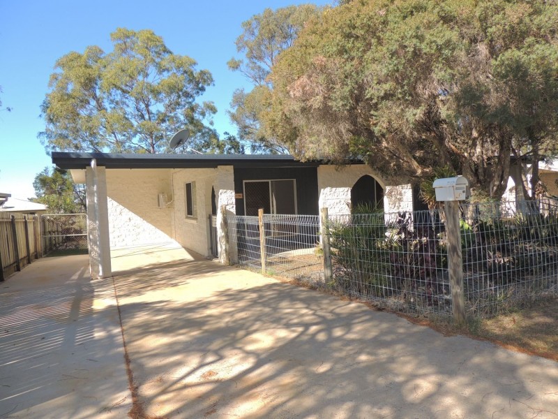 20 SALMON STREET, Toolooa QLD 4680