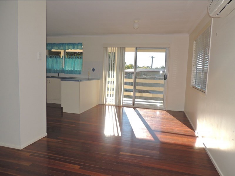 6 GOSHAWK STREET, New Auckland QLD 4680