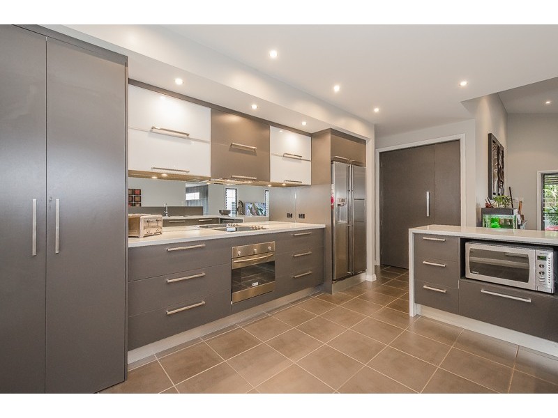 54 Hennie Drive, Benaraby QLD 4680