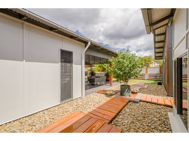 54 Hennie Drive, Benaraby QLD 4680
