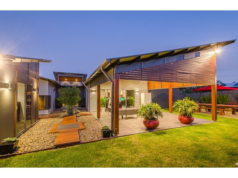 54 Hennie Drive, Benaraby QLD 4680