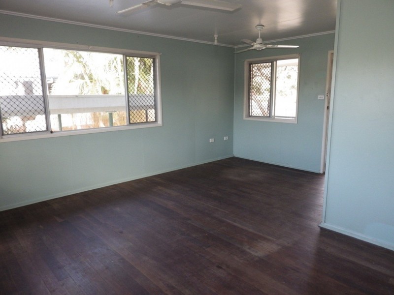 76 Roe Street, Miriam Vale QLD 4677