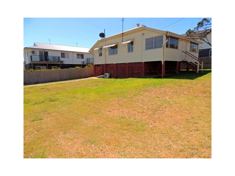 16 Fowler Street, West Gladstone QLD 4680