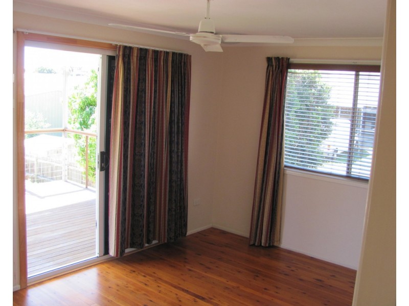 24 Watt Street, West Gladstone QLD 4680