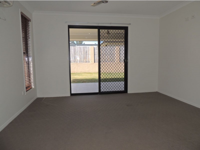 116 PENDA AVENUE, New Auckland QLD 4680