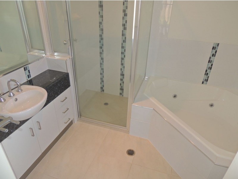 116 PENDA AVENUE, New Auckland QLD 4680