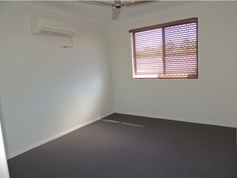 116 PENDA AVENUE, New Auckland QLD 4680