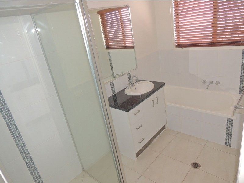 116 PENDA AVENUE, New Auckland QLD 4680