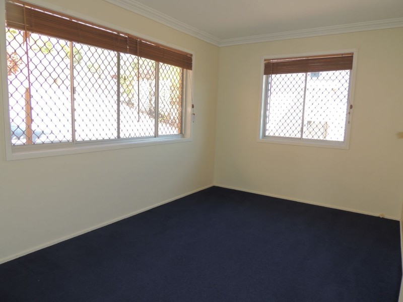 15 BOYNE CRESCENT, West Gladstone QLD 4680