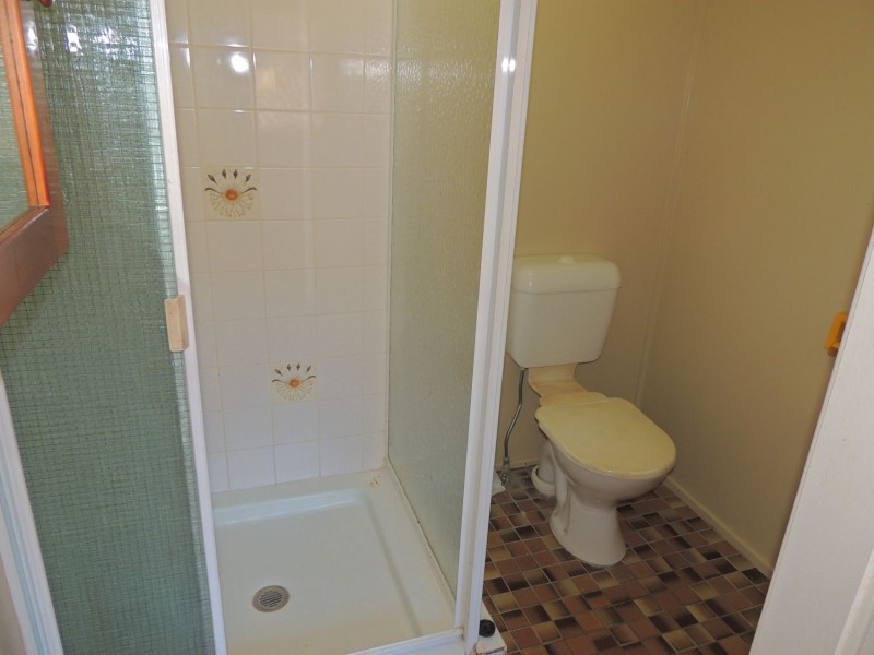 15 BOYNE CRESCENT, West Gladstone QLD 4680