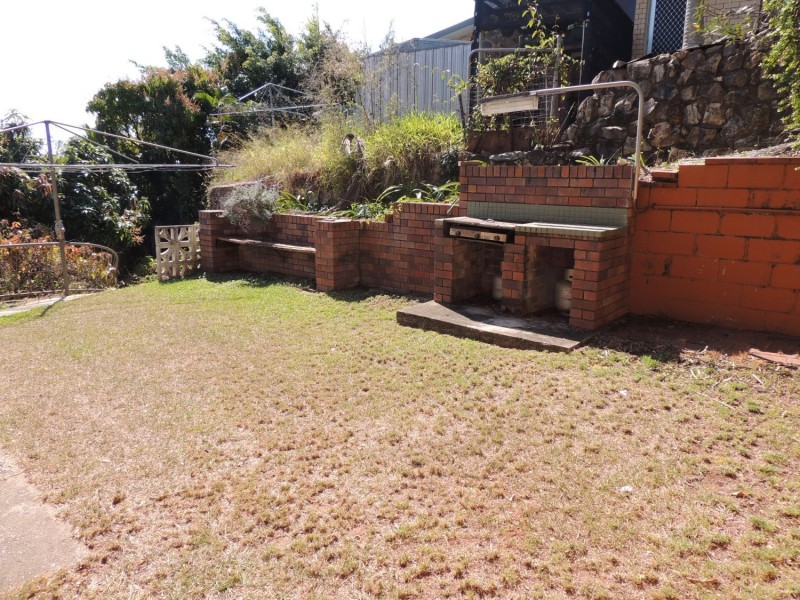 15 BOYNE CRESCENT, West Gladstone QLD 4680