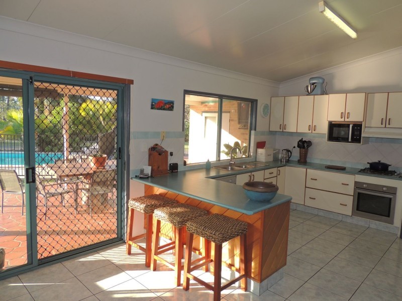 4 SILVERTON DRIVE, Tannum Sands QLD 4680