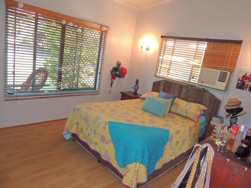 4 SILVERTON DRIVE, Tannum Sands QLD 4680