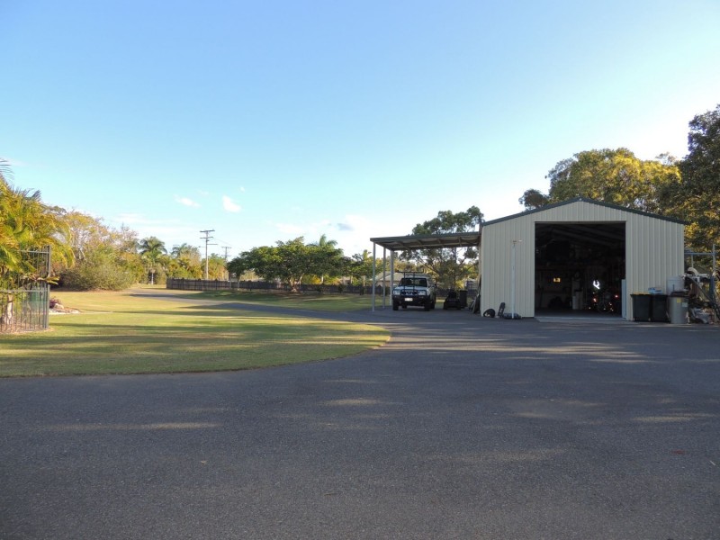4 SILVERTON DRIVE, Tannum Sands QLD 4680