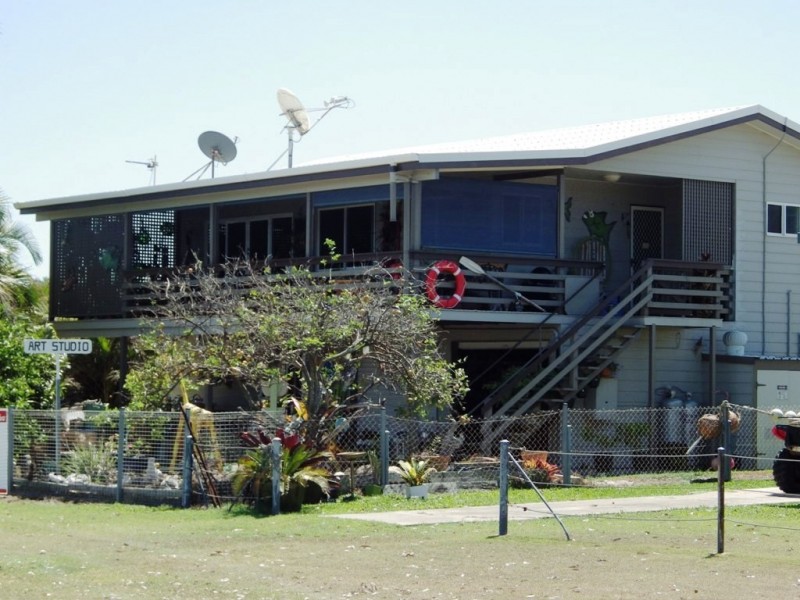 4 Southend Terrace, Curtis Island QLD 4680