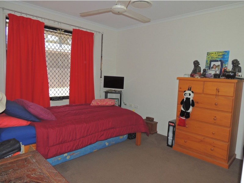 15 JOHNSON STREET, Glen Eden QLD 4680